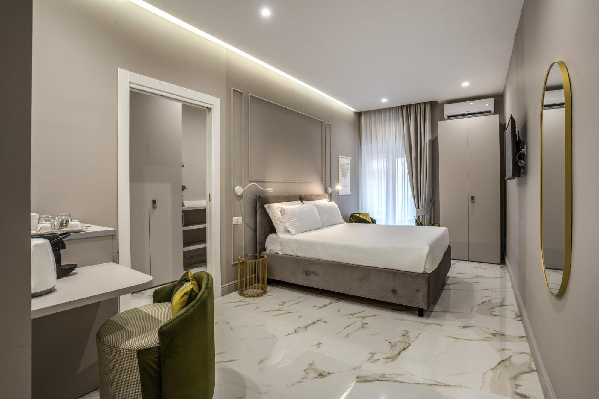 The Oasis Hotel Naples Exterior photo